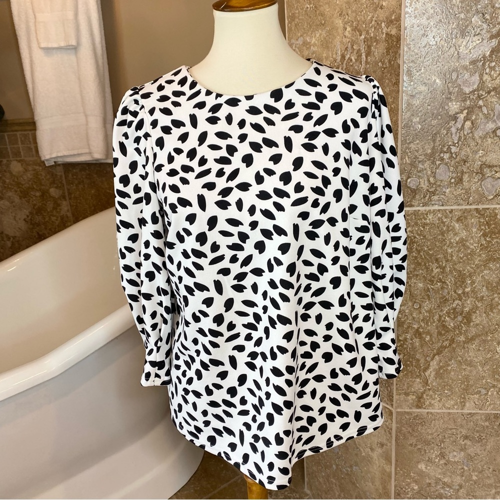 MELLODAY Black and White Leaf Print Blouse